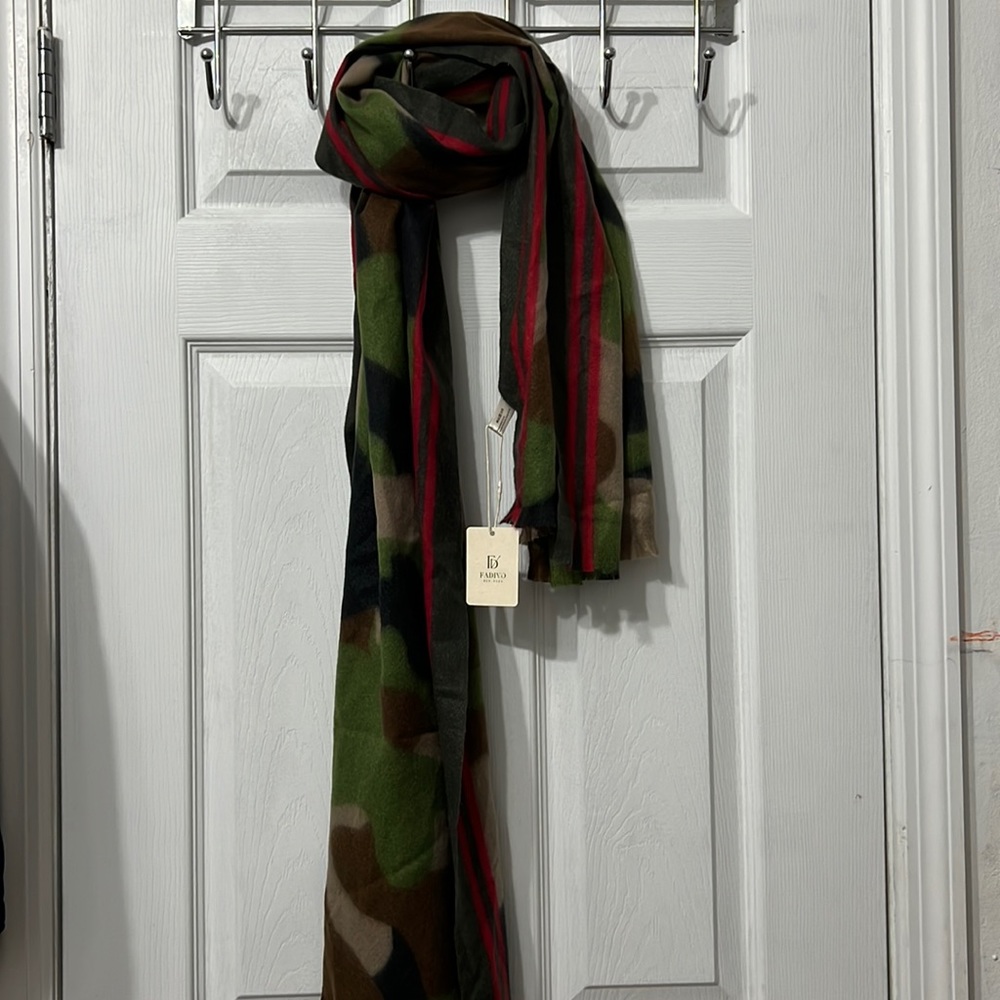 NWT Army green and red scarf